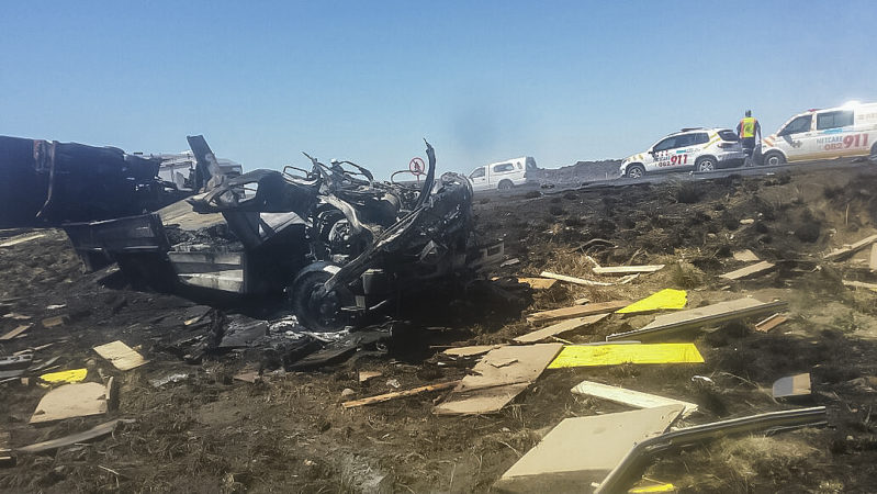 Ventersburg N1 crash leaves two dead one injured - Truck and Freight ...