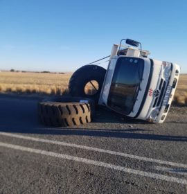 Truck rollover on the R34 about 6 Kilometers from Heilbron to Frankfort.