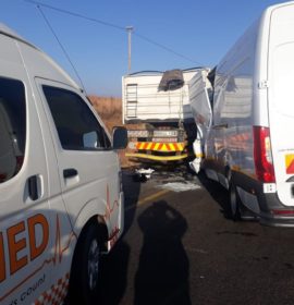 Truck and minibus collision on the R74 leaves one injured