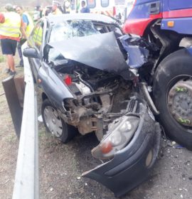 Vehicle lost control during a hijacking attempt and collided with a truck on the N5