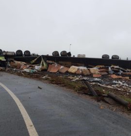 One injured in truck rollover at Kempton Park