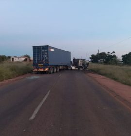 The N11 at Masakaneng closed due to a burned-out truck blocking the road