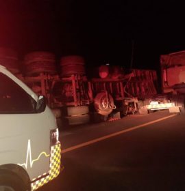 No injuries reported in truck rollover near Harrismith