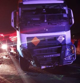 Two injured in road crash on the N11 near Sunset Rest