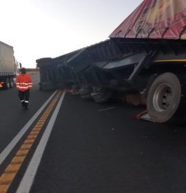 Truck rollover on the N3