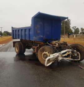 Two truck collision leaves four dead in Tarlton
