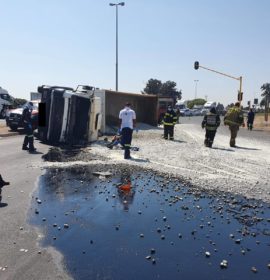 One injured in a truck rollover in Boksburg