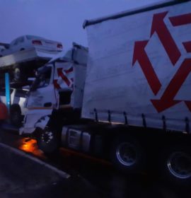Collision involving two trucks on the N3 near Harrismith