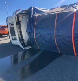 Two injured in a truck rollover in Fourways
