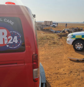 Truck and bakkie collide, leaving one dead, another injured in Vereeniging