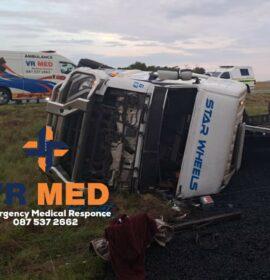 One seriously injured in a truck collision on the N1 near Bloemfontein