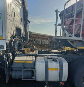 Two taxis, a bus, and a truck collided on the R29 between Leandra and Kinross
