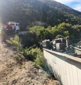 Truck rollover in the Swartberg Pass