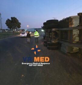 Truck rollover on the Ruddolf Greyling turnoff near CEM Brick