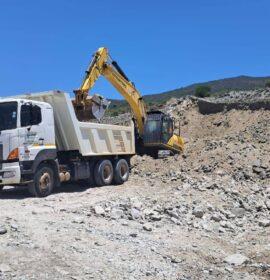 Work continues on the damaged D4180 Atok-GaSelepe road