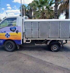 Tyre failure on the N1 for a vehicle of the Johannesburg SPCA