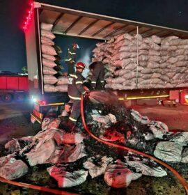 Truck fire incident at the Shell Pitstop Ultra City area, Bloemfontein