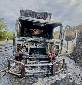 Truck Destroyed In Fire After Chemical Ignites On Road: Canelands – KZN
