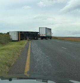 Truck drivers and motorists alerted to strong winds in the Garden Route