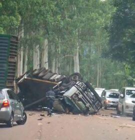 One person killed in a truck rollover crash on the R71, Magoebaskloof