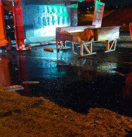 A truck overturned and spilt diesel and oil on 14th Avenue, adjacent to the N1 Western Bypass