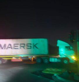 A truck has broken down in the intersection of the M7 and Wakesleigh Road