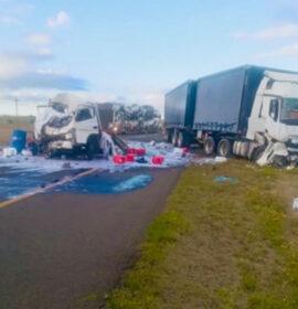 N1 in the Free State closed near Klerksdorp following a fatal truck crash and chemical spill