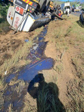 A diesel tanker has overturned in the Elands Valley